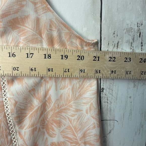 Elizabeth and James Women's Peach Sleeveless Top - Picture 8 of 8